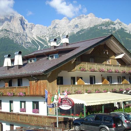 Hotel Dolomiti Di De Martin D Oscar โคเมลิโค ซุปเปริออเร ภายนอก รูปภาพ